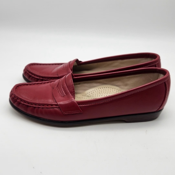 SAS Tripad Comfort Red Leather Penny Loafers Women’s 6.5N Slip On Casual Shoes - Picture 4 of 13